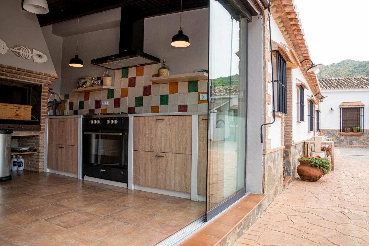 Finca Las Hierbas B&B Эль-Чорро Экстерьер фото